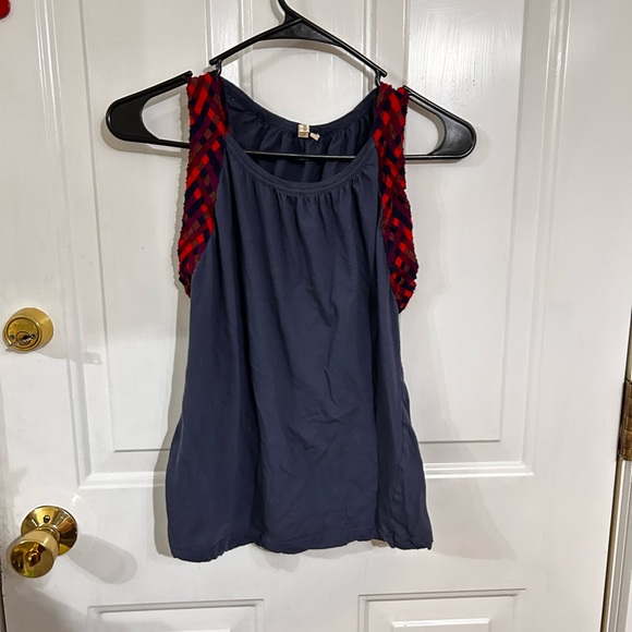 Lynn Larson top - Picture 11 of 11